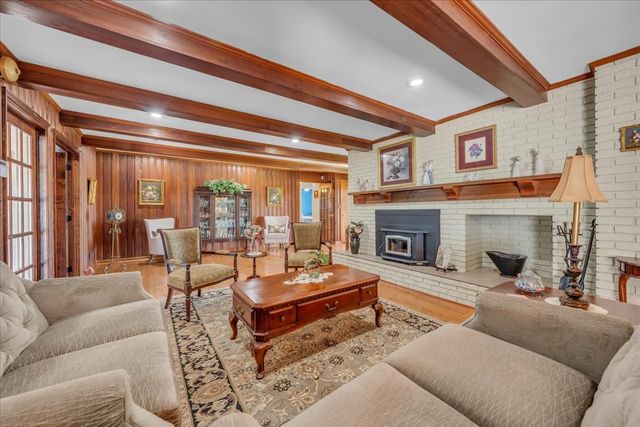1435 Hennessee Bridge Rd, Rock Island, TN 38581