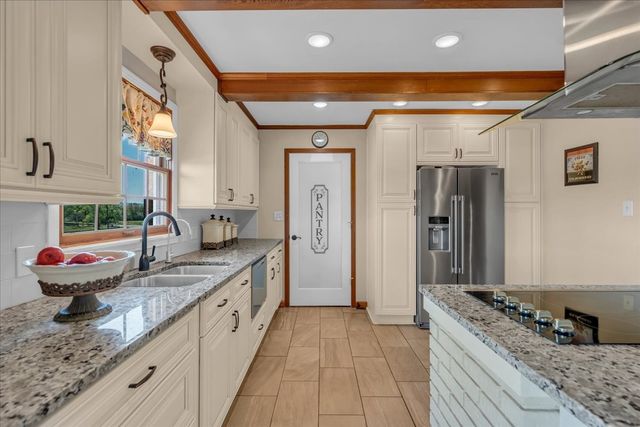 1435 Hennessee Bridge Rd, Rock Island, TN 38581