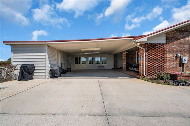 1435 Hennessee Bridge Rd, Rock Island, TN 38581