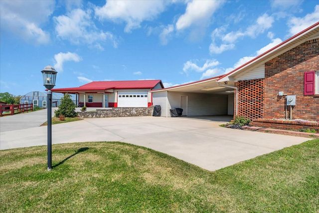 1435 Hennessee Bridge Rd, Rock Island, TN 38581