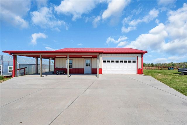 1435 Hennessee Bridge Rd, Rock Island, TN 38581