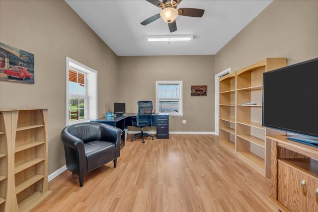 1435 Hennessee Bridge Rd, Rock Island, TN 38581
