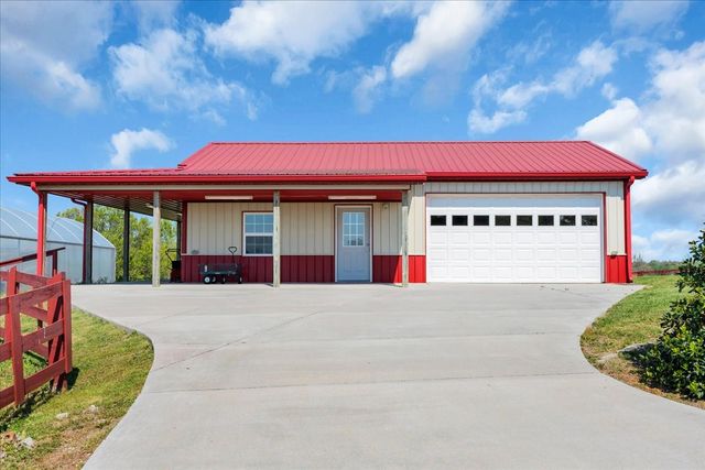 1435 Hennessee Bridge Rd, Rock Island, TN 38581