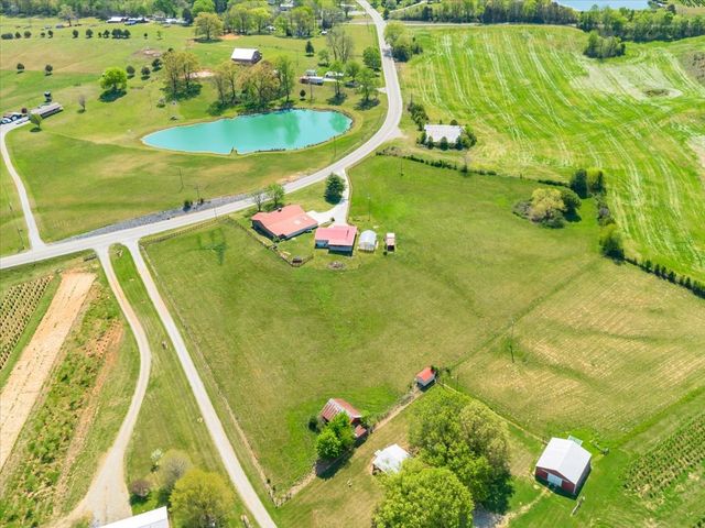 1435 Hennessee Bridge Rd, Rock Island, TN 38581