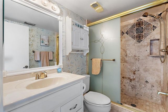 6322 PALMA DEL MAR BOULEVARD S 209, St Petersburg, FL 33715