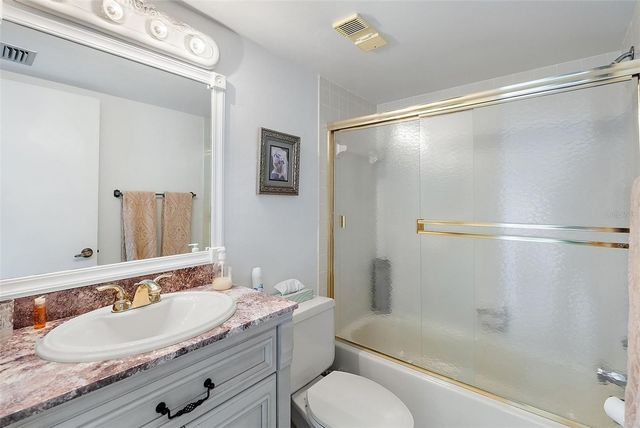 6322 PALMA DEL MAR BOULEVARD S 209, St Petersburg, FL 33715