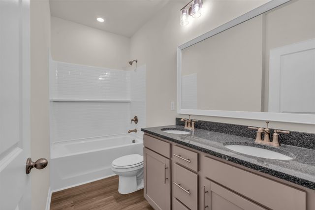 2032 Halton Oaks Drive, Spartanburg, SC 29303