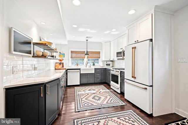 748 WASHINGTON LANE, Jenkintown, PA 19046