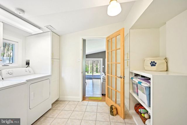 748 WASHINGTON LANE, Jenkintown, PA 19046