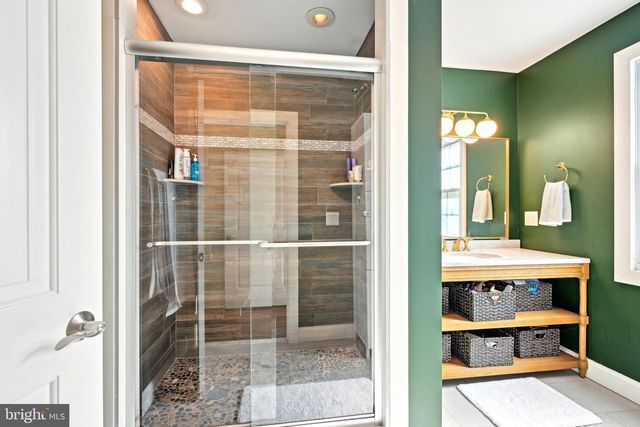 748 WASHINGTON LANE, Jenkintown, PA 19046