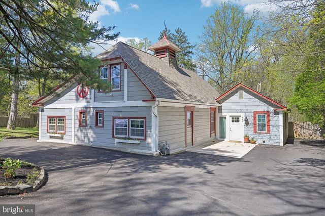 748 WASHINGTON LANE, Jenkintown, PA 19046