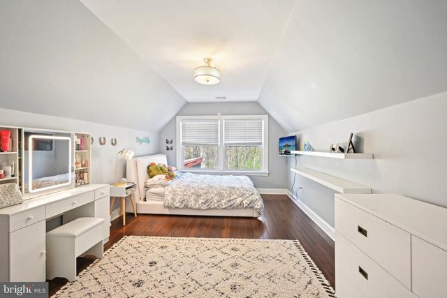 748 WASHINGTON LANE, Jenkintown, PA 19046