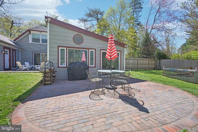 748 WASHINGTON LANE, Jenkintown, PA 19046