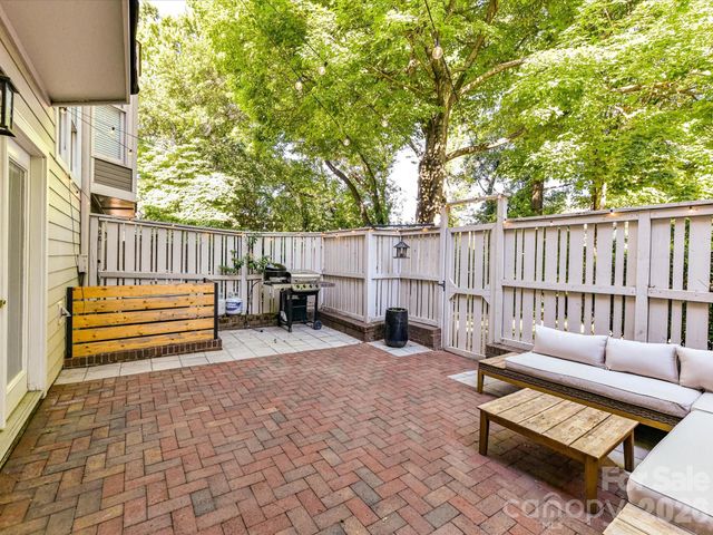 232 S Clarkson Street, Charlotte, NC 28202