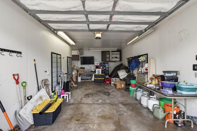 1736 Montana Avenue E, Saint Paul, MN 55106