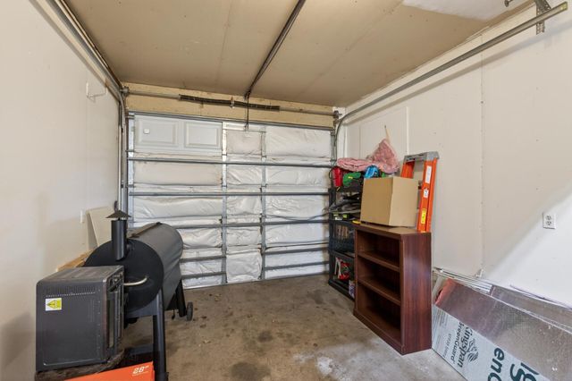 1736 Montana Avenue E, Saint Paul, MN 55106