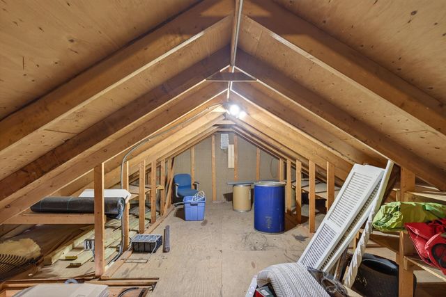 1736 Montana Avenue E, Saint Paul, MN 55106