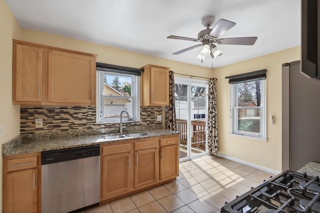 1736 Montana Avenue E, Saint Paul, MN 55106