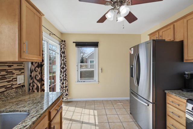 1736 Montana Avenue E, Saint Paul, MN 55106