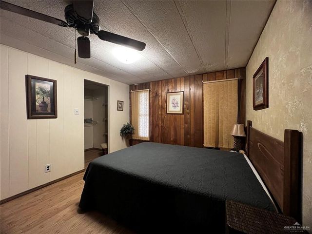 400 Castle Palm Drive, Alamo, TX 78516