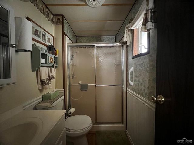 400 Castle Palm Drive, Alamo, TX 78516