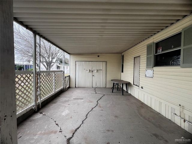 400 Castle Palm Drive, Alamo, TX 78516