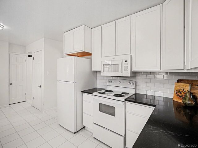 2155 E Noble Pl, Centennial, CO 80121