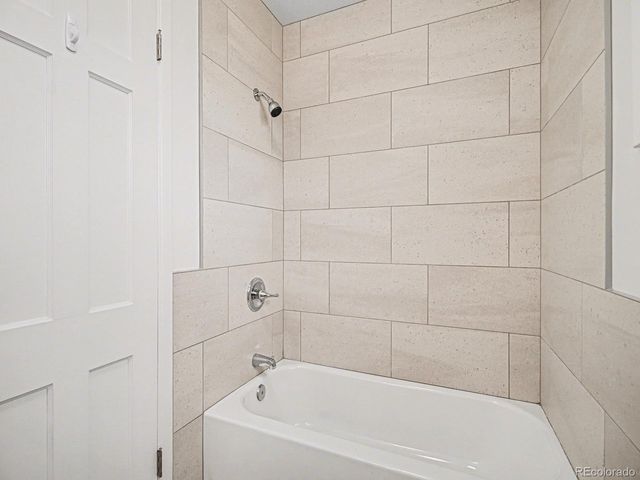 2155 E Noble Pl, Centennial, CO 80121