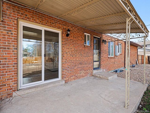 2155 E Noble Pl, Centennial, CO 80121