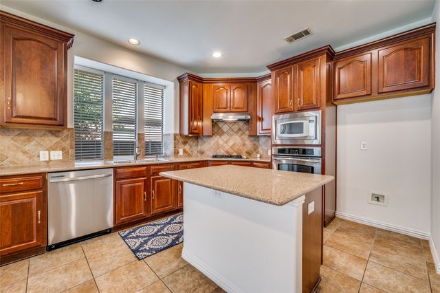 10909 Prescott Drive, Frisco, TX 75033