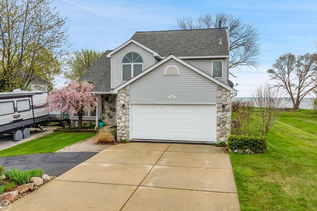 37330 Lakeshore Drive, Harrison Twp, MI 48045