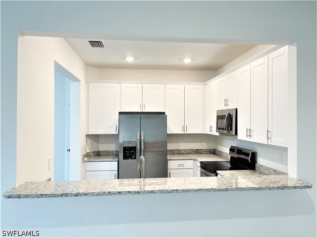 14237 Pine Lodge LN, Fort Myers, FL 33913
