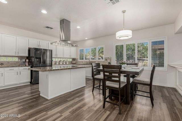 1684 E COCONINO Drive, Chandler, AZ 85249