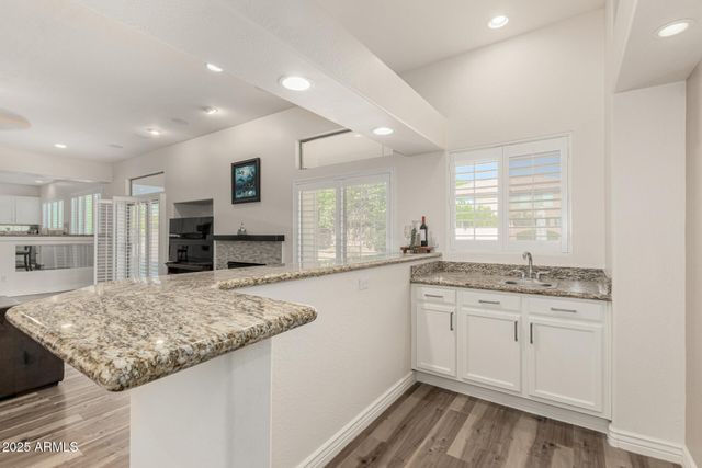 1684 E COCONINO Drive, Chandler, AZ 85249