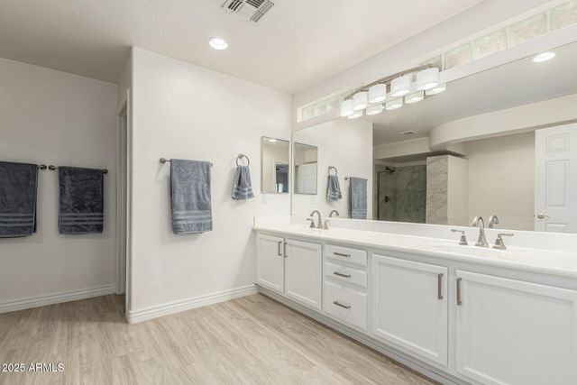 1684 E COCONINO Drive, Chandler, AZ 85249