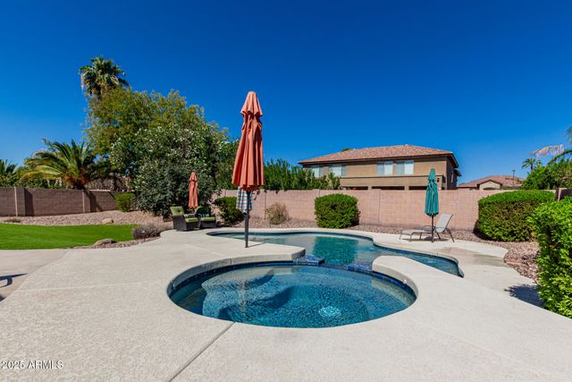 1684 E COCONINO Drive, Chandler, AZ 85249
