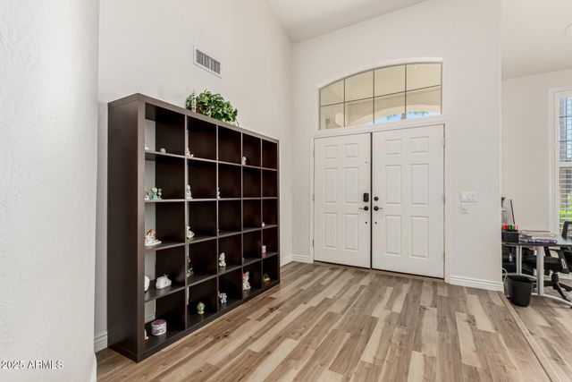 1684 E COCONINO Drive, Chandler, AZ 85249