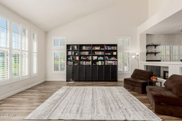 1684 E COCONINO Drive, Chandler, AZ 85249