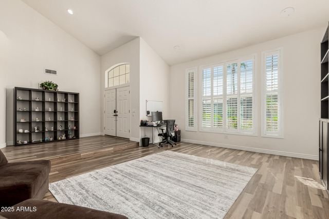 1684 E COCONINO Drive, Chandler, AZ 85249