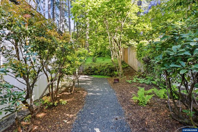 3490 NW Circle Bl, Corvallis, OR 97330