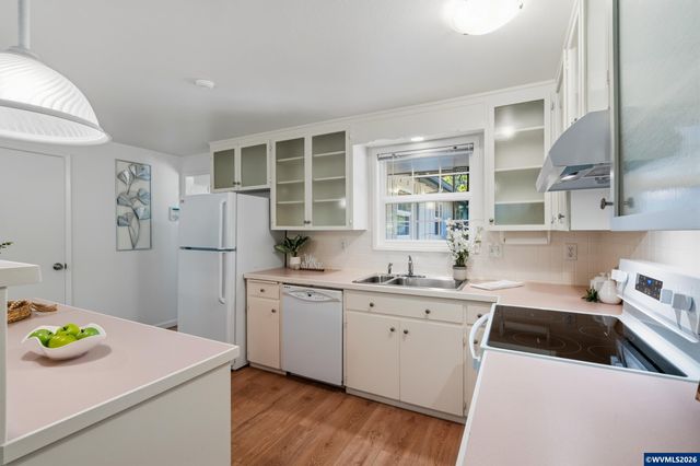 3490 NW Circle Bl, Corvallis, OR 97330