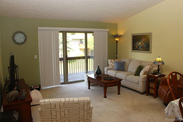 265 Interlaken Court, Zeeland Charter Township, MI 49464