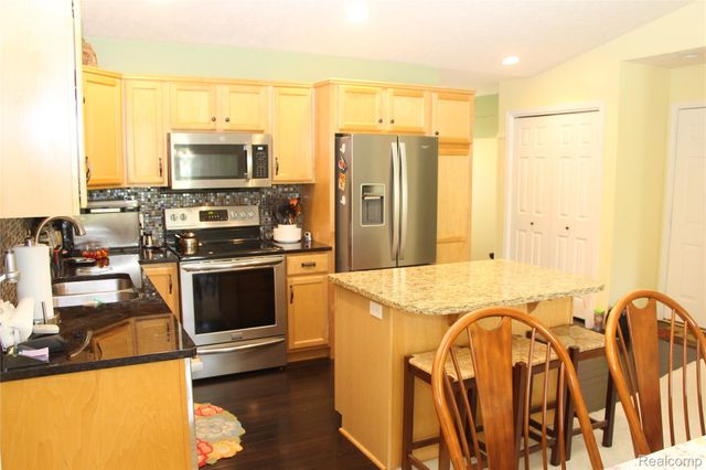265 Interlaken Court, Zeeland Charter Township, MI 49464