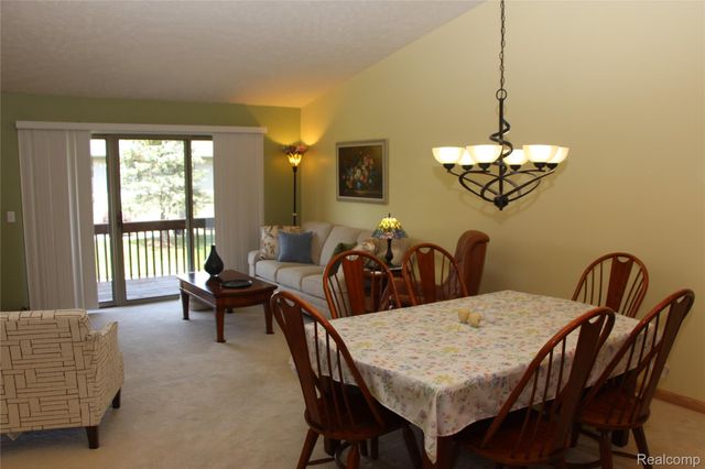265 Interlaken Court, Zeeland Charter Township, MI 49464