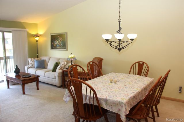 265 Interlaken Court, Zeeland Charter Township, MI 49464