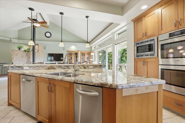 13636 Vincent Ct, Grass Valley, CA 95945