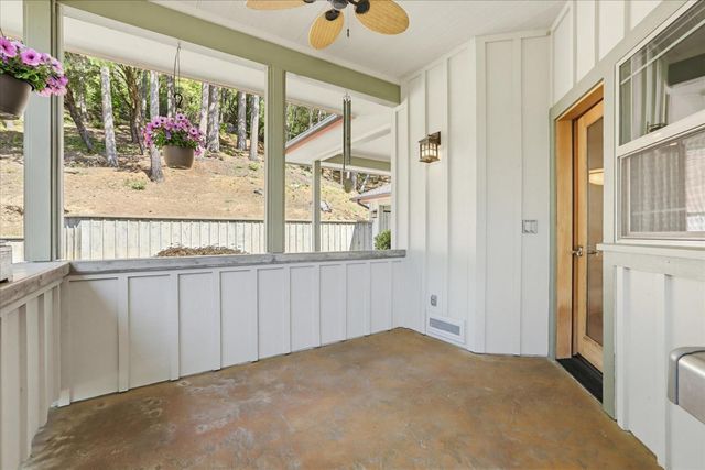 13636 Vincent Ct, Grass Valley, CA 95945