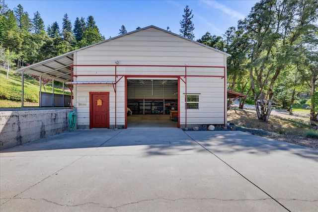 13636 Vincent Ct, Grass Valley, CA 95945