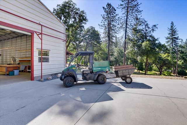 13636 Vincent Ct, Grass Valley, CA 95945