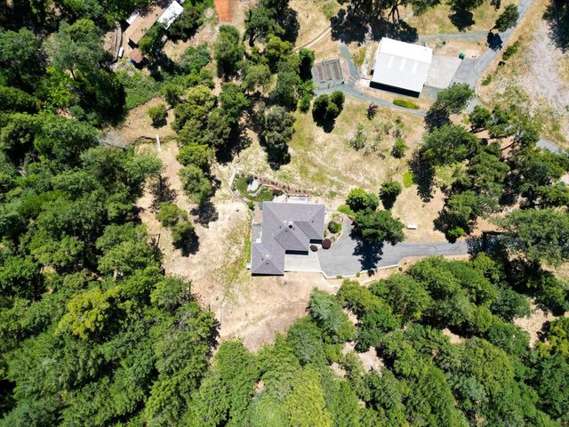 13636 Vincent Ct, Grass Valley, CA 95945